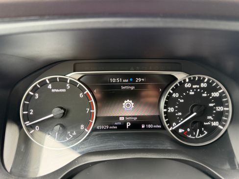 Used 2023 Nissan Rogue S image 6