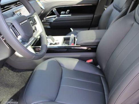 New 2025 Land Rover Range Rover Autobiography image 19