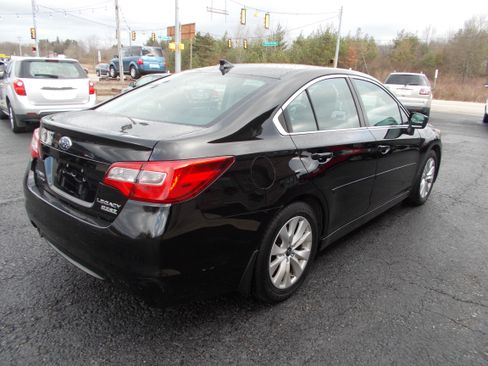 Used 2016 Subaru Legacy 2.5i Premium image 5
