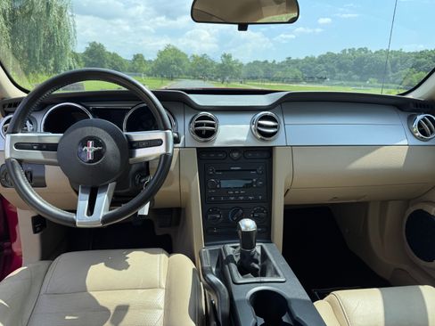 Used 2006 Ford Mustang GT Premium image 15