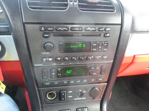 Used 2004 Ford Thunderbird LX image 35