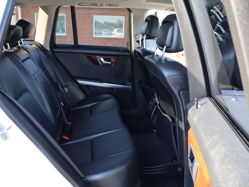Used 2014 Mercedes-Benz GLK 250 BlueTEC 4MATIC image 16