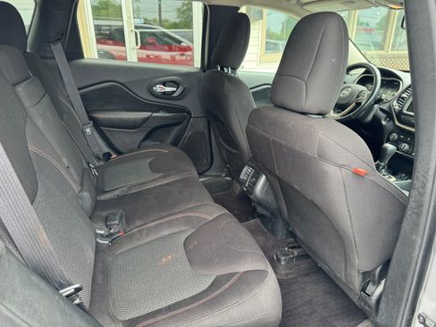 Used 2016 Jeep Cherokee 4WD 75th Anniversary image 20