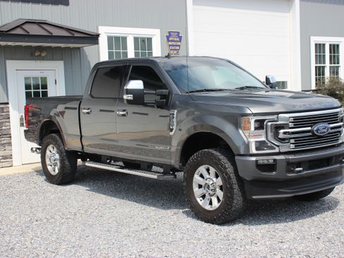 Used 2019 Ford F250 4x4 Crew Cab Limited image 1