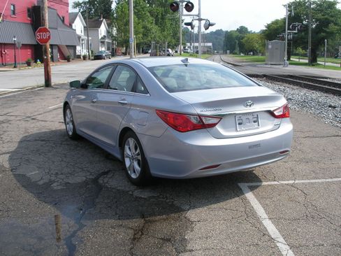 Used 2013 Hyundai Sonata Limited Sedan 4D FWD image 3