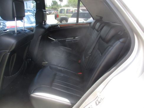 Used 2006 Mercedes-Benz ML 500 4MATIC image 8