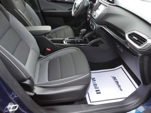 Used 2021 Chevrolet TrailBlazer LS AWD/4WD image 21