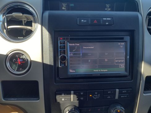 Used 2012 Ford F150 Lariat image 19