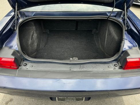 Used 2014 Dodge Challenger SXT RWD image 11