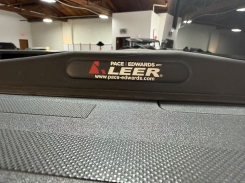 Used 2020 Ford F250 Super Duty Platinum image 4