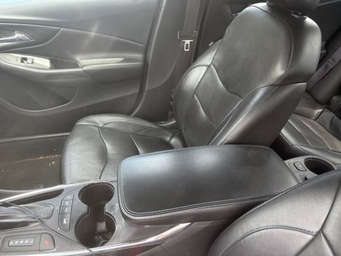 Used 2016 Chevrolet Volt Premier FWD image 10