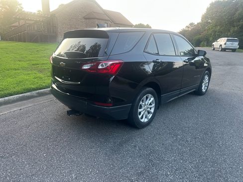 Used 2019 Chevrolet Equinox LS image 10