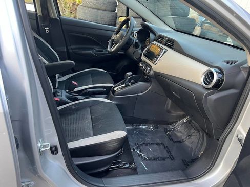 Used 2020 Nissan Versa SV image 11