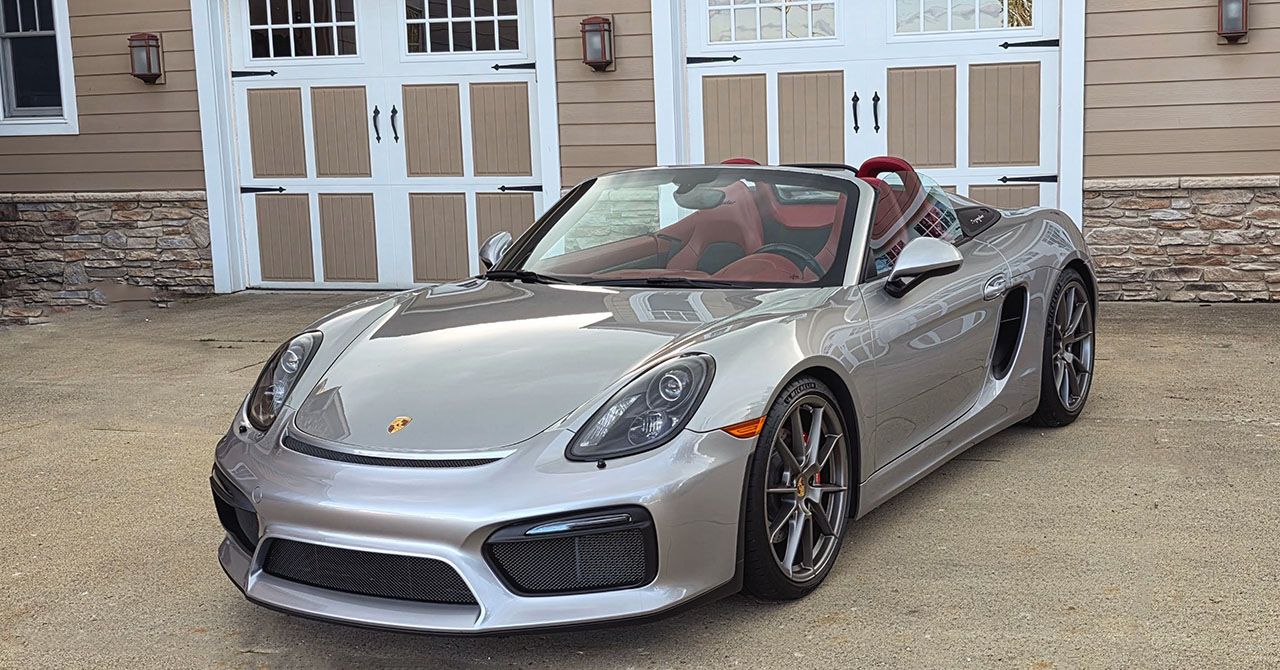 Used 2016 Porsche Boxster Spyder RWD image 18