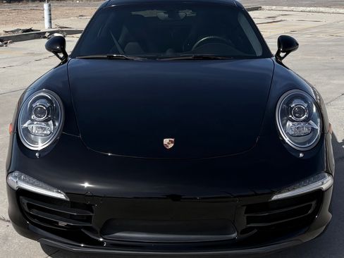 Used 2015 Porsche 911 Carrera 4S image 2