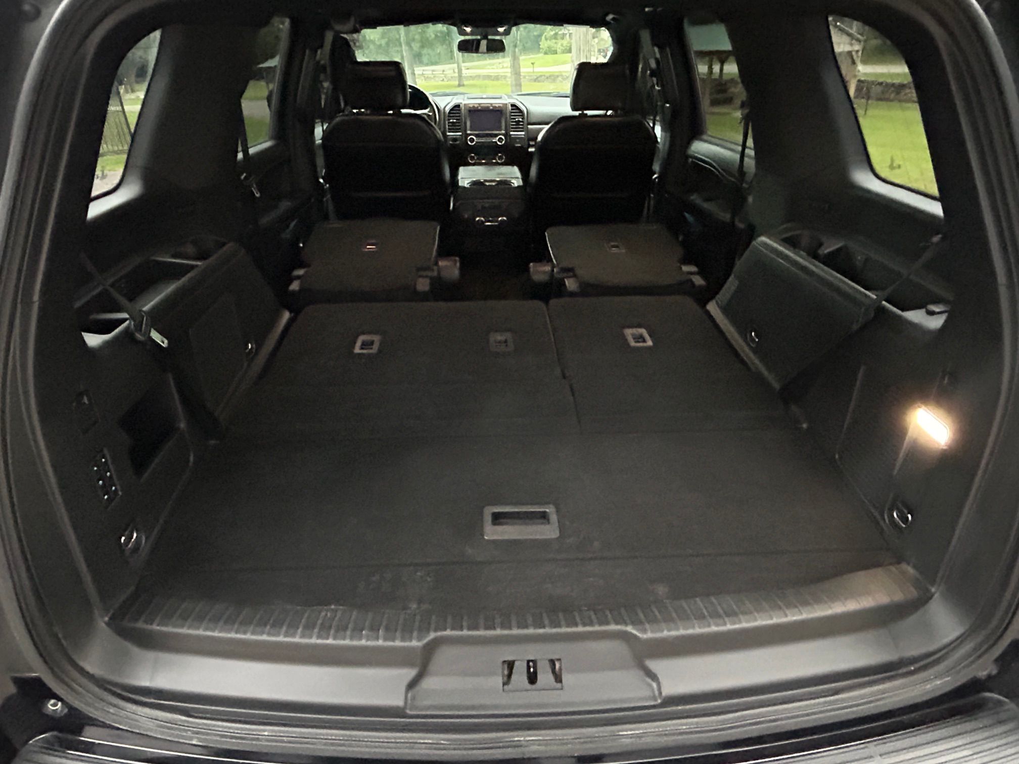 Used 2019 Ford Expedition 4WD Limited image 18