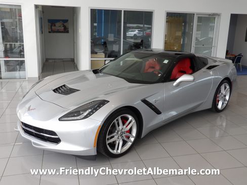 Used 2015 Chevrolet Corvette Stingray 2LT image 1
