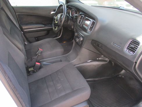 Used 2016 Dodge Charger image 5
