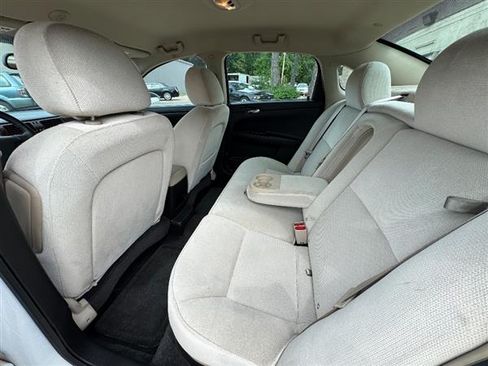 Used 2012 Chevrolet Impala LT FWD image 8