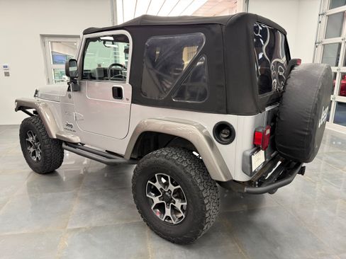 Used 2004 Jeep Wrangler X image 8