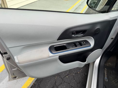 Used 2012 Toyota Prius C Two Hatchback 4D FWD image 6