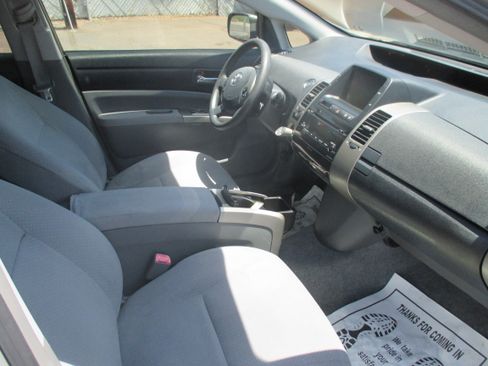 Used 2008 Toyota Prius Two Hatchback 4D FWD image 3