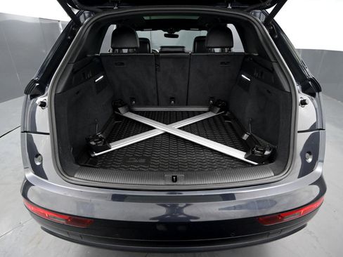 Used 2020 Audi Q5 2.0T Premium image 37