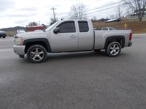 Used 2008 Chevrolet Silverado 1500 image 1