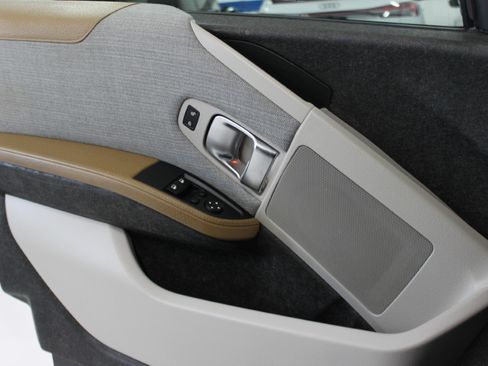 Used 2015 BMW i3 image 32