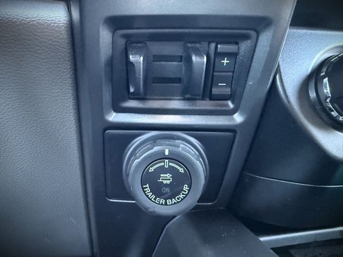 Used 2020 Ford F250 XLT image 40