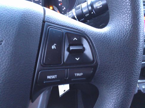 Used 2016 Kia Rio LX image 25