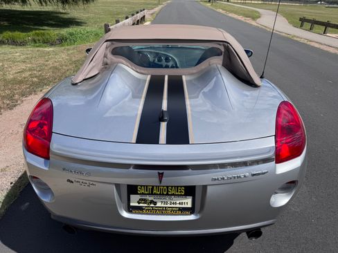 Used 2008 Pontiac Solstice GXP image 24