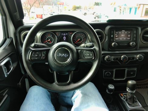 Used 2018 Jeep Wrangler Unlimited Sport image 51