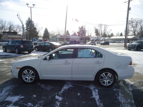 Used 2009 Ford Fusion SEL image 10