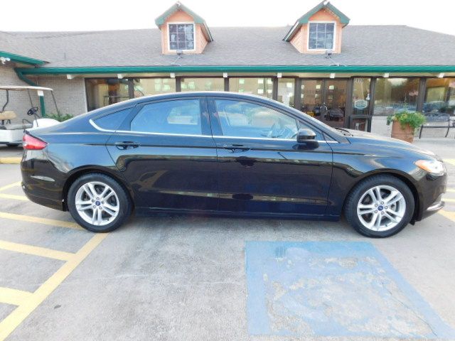 Used 2018 Ford Fusion SE FWD image 10