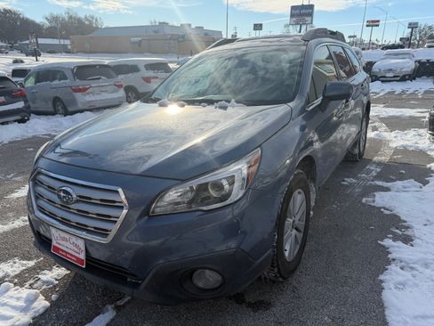 Used 2016 Subaru Outback 2.5i Premium image 4