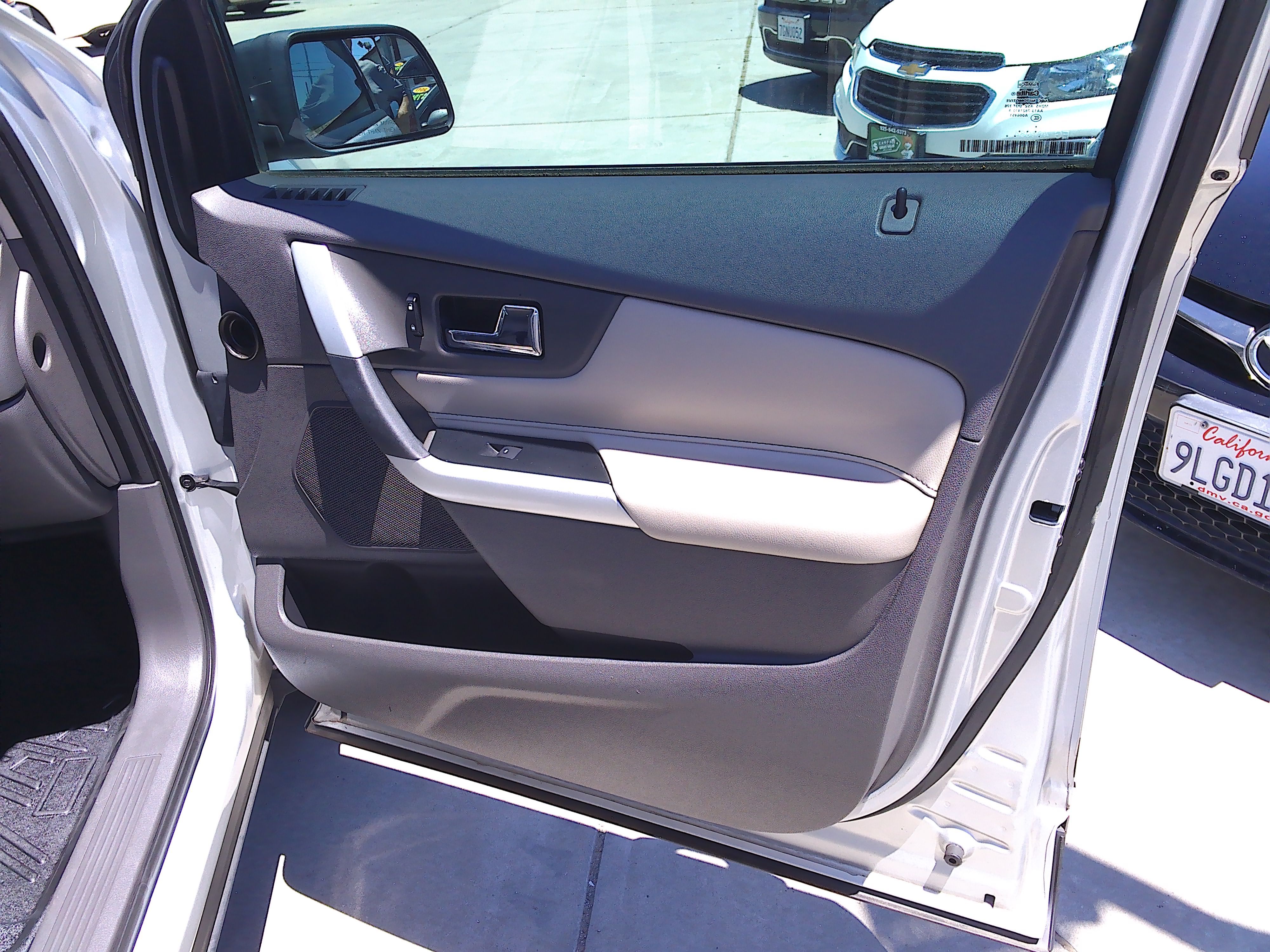 Used 2012 Ford Edge SE FWD image 11