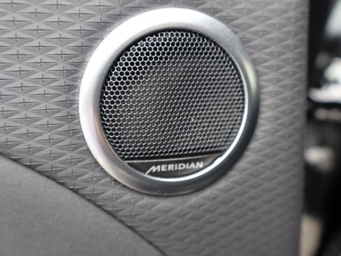 Used 2022 Land Rover Range Rover Evoque R-Dynamic S image 23