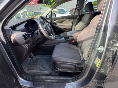 Used 2019 Hyundai Santa Fe AWD SE image 5