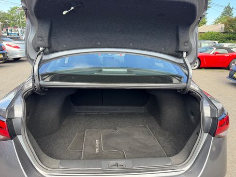 Used 2024 Nissan Sentra S FWD image 24