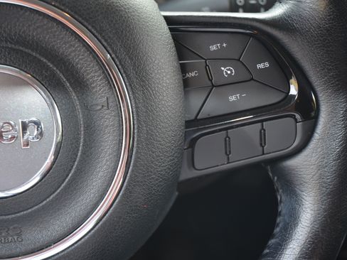 Used 2020 Jeep Renegade Altitude image 15