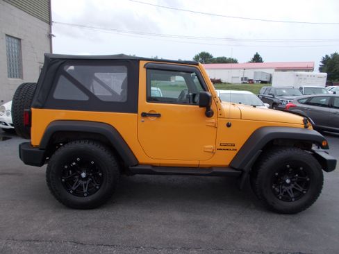 Used 2012 Jeep Wrangler 4WD Sport image 4
