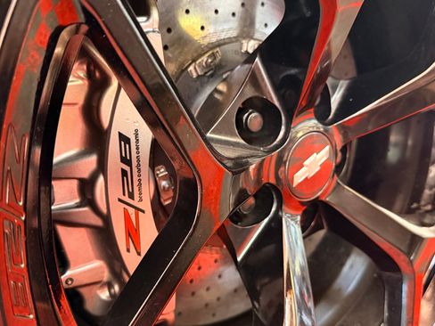 Used 2015 Chevrolet Camaro Z/28 image 19