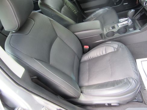 Used 2016 Subaru Legacy 2.5i Limited AWD/4WD image 16