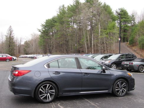 Used 2017 Subaru Legacy 2.5i Sport AWD/4WD image 9