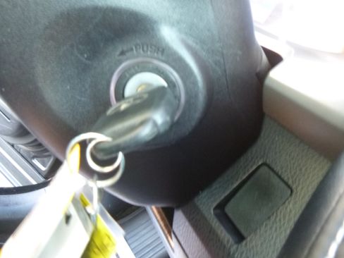 Used 2016 Toyota RAV4 XLE image 19