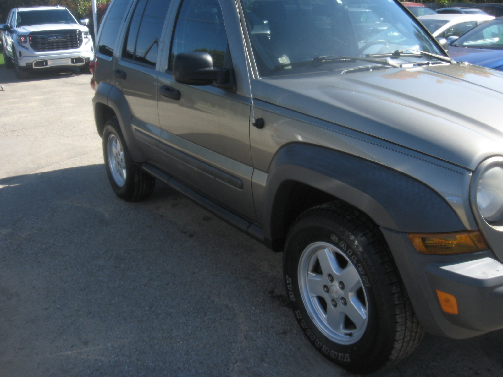 Used 2007 Jeep Liberty 4WD Sport image 3