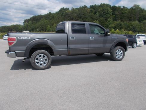 Used 2010 Ford F150 4x4 SuperCrew image 4