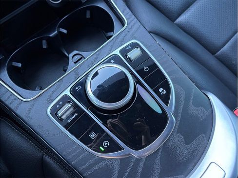 Used 2019 Mercedes-Benz GLC 300 GLC 300 Sport Utility 4D image 30