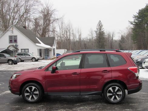 Used 2018 Subaru Forester 2.5i Premium image 5